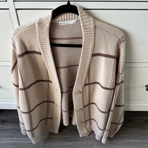 Oak + Fort Cardigan - Picture 2 of 4